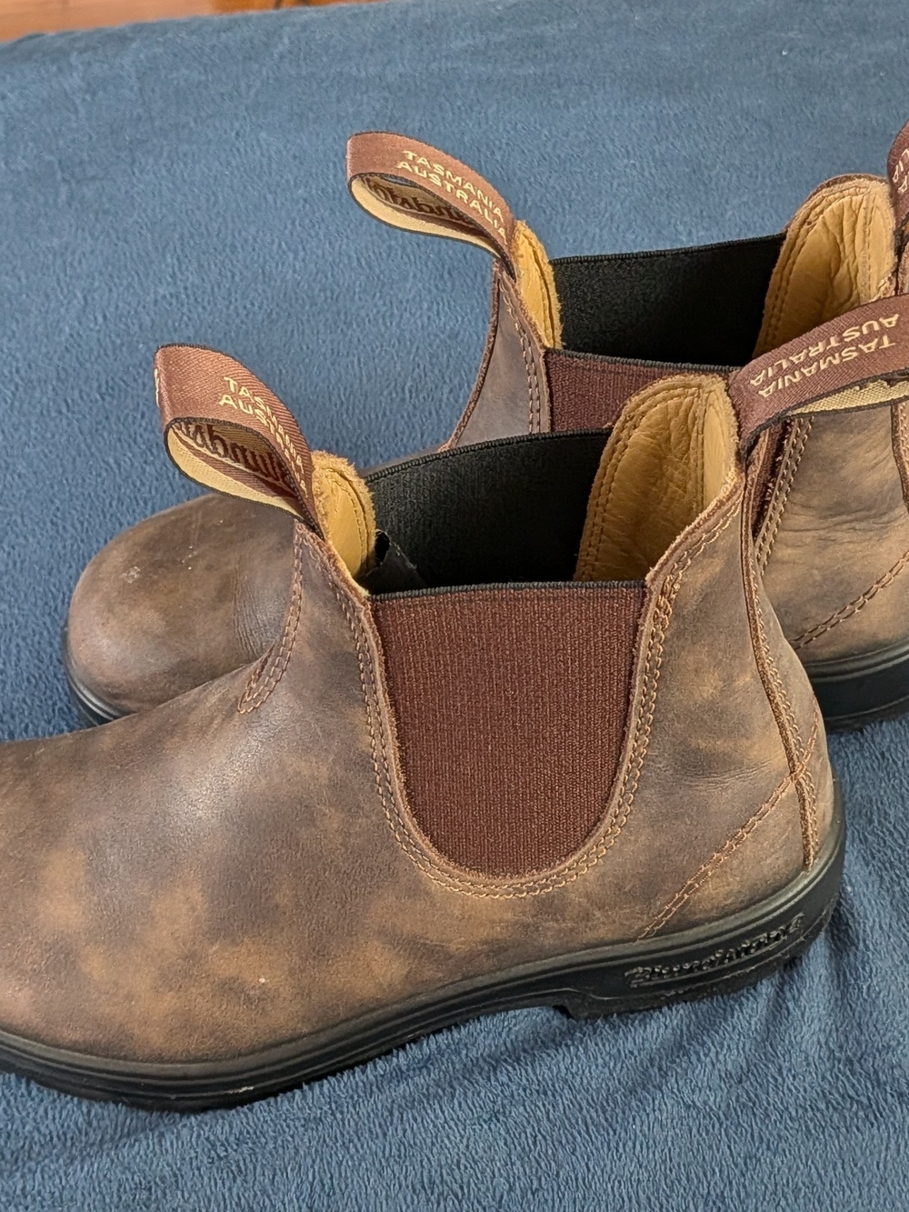 🥾 Brown Distressed Leather Chelsea Ankle Boots 🤎